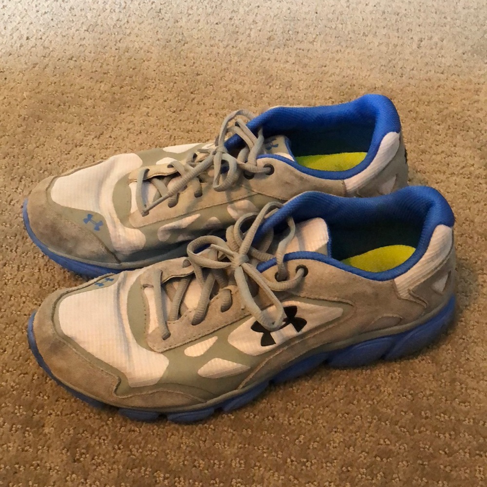 Mens Under armor athletic shoes